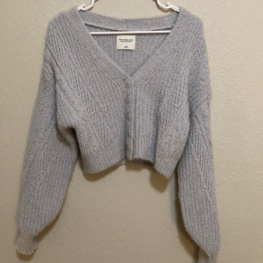 Abercrombie and fitch sweater size xxs